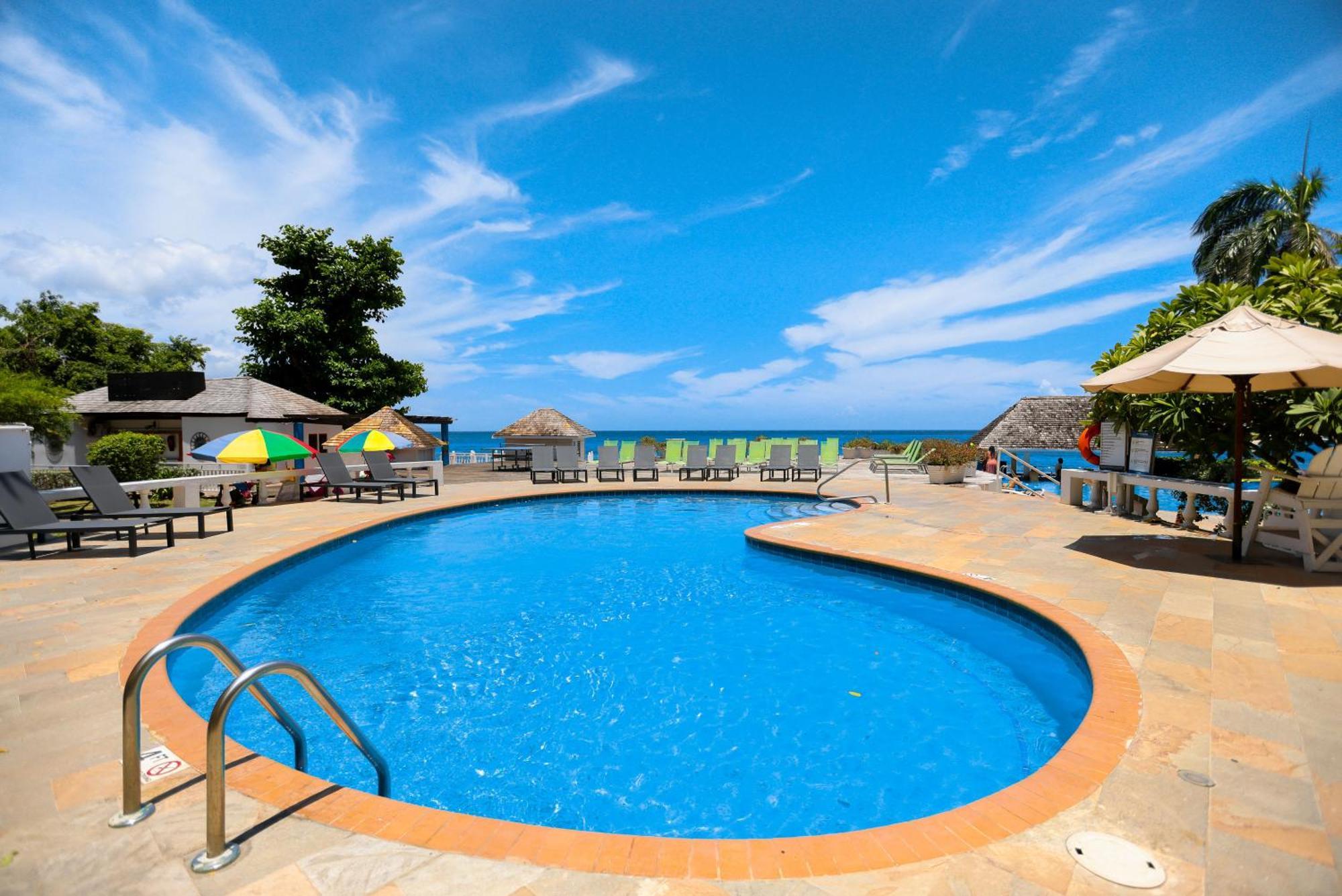 Grand Decameron Montego Beach, A Trademark All-Inclusive Resort Montego Bay Kültér fotó