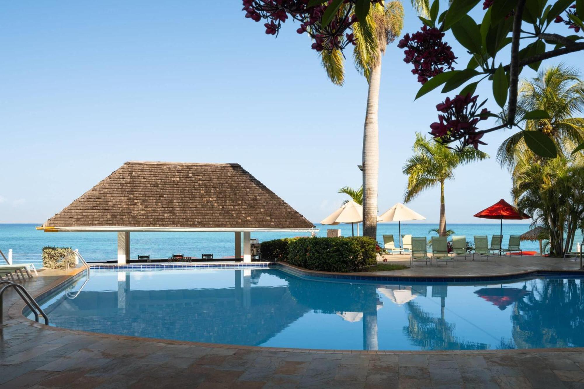 Grand Decameron Montego Beach, A Trademark All-Inclusive Resort Montego Bay Kültér fotó