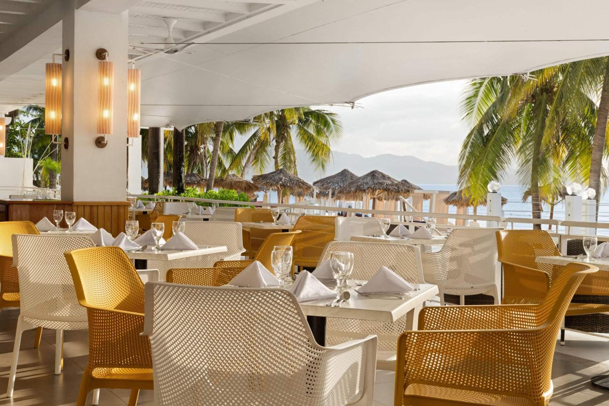Grand Decameron Montego Beach, A Trademark All-Inclusive Resort Montego Bay Kültér fotó